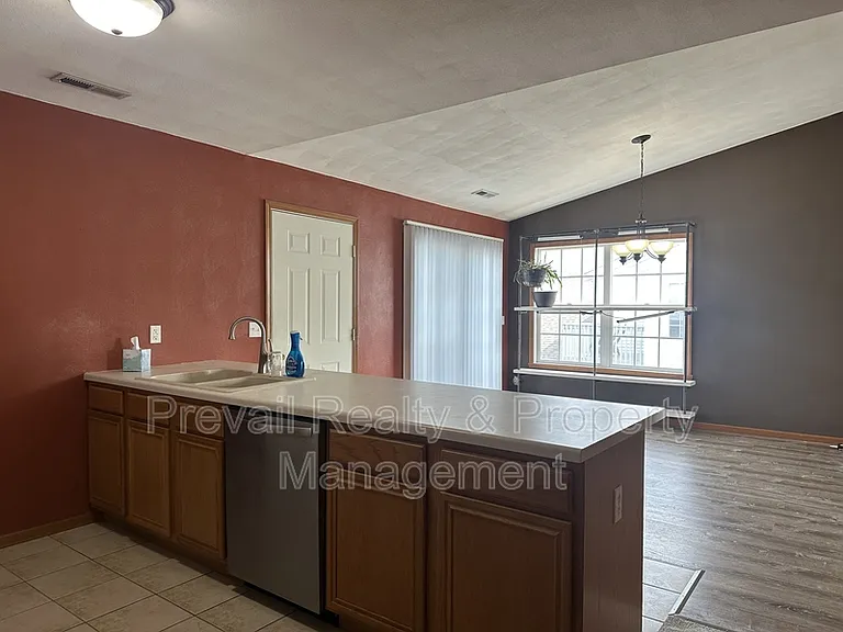 10190 Monarch Rd #1 — Photo 3