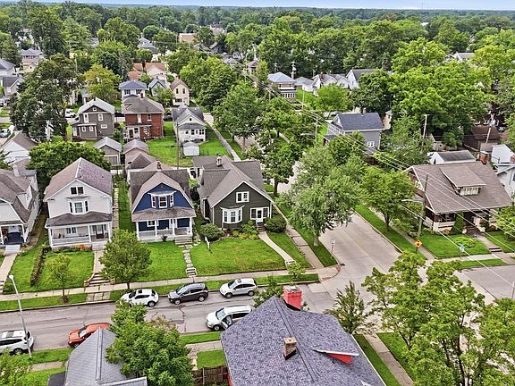 2nd image of 611 Kinnaird Ave