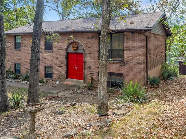 3544 Antonia Woods Dr, Imperial, MO 63052