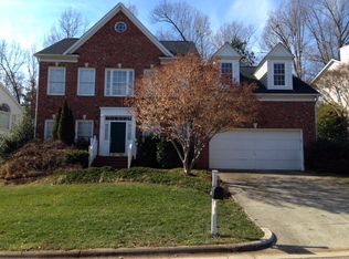 305 Fincastle Dr, Cary, NC 27513