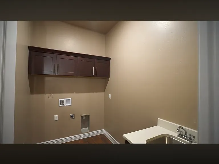 2420 Tierra Lejana Pl — Photo 6