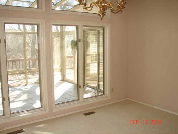 3rd image of 71 Dogwood Dr