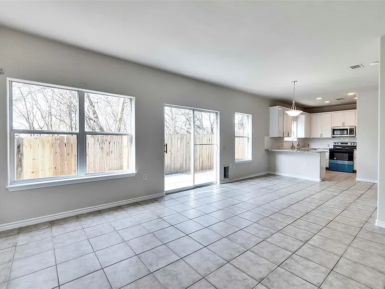 7312 E Ben White Blvd #6 — Photo 7