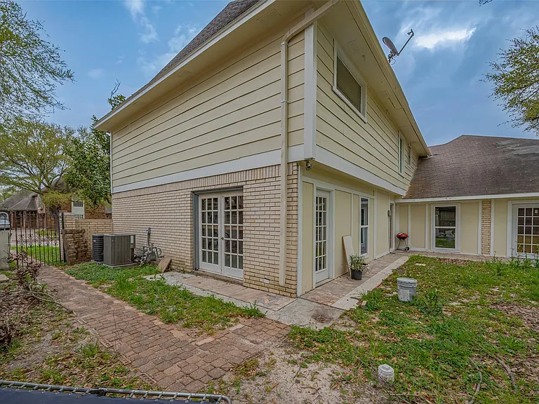 4015 Black Locust Dr — Photo 46