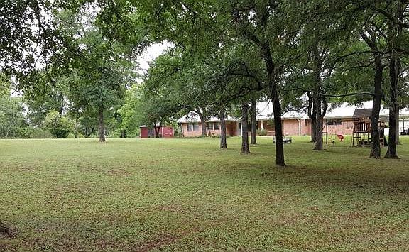 5th image of 107 Persimmon Ln