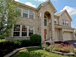 1 Danhof Ct, Bolingbrook, IL 60490
