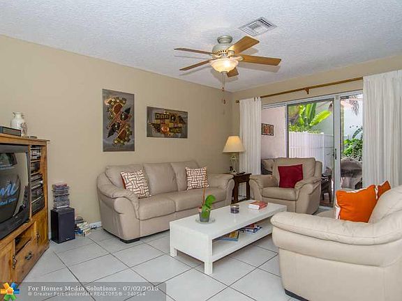 4th image of 6910 NW 29th Ct