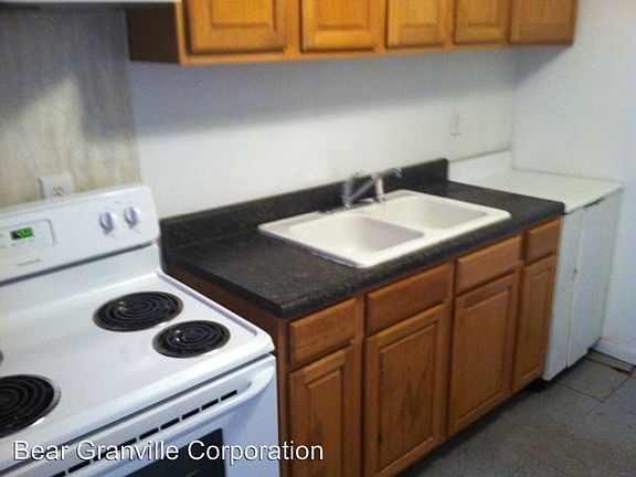2nd image of 1834 Lakeview Ave