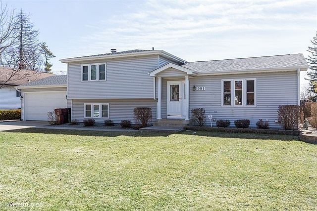 1st image of 991 W 194th Pl