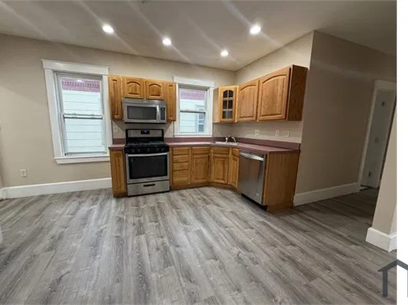 14 Church St Floor 3, Malden, MA 02148