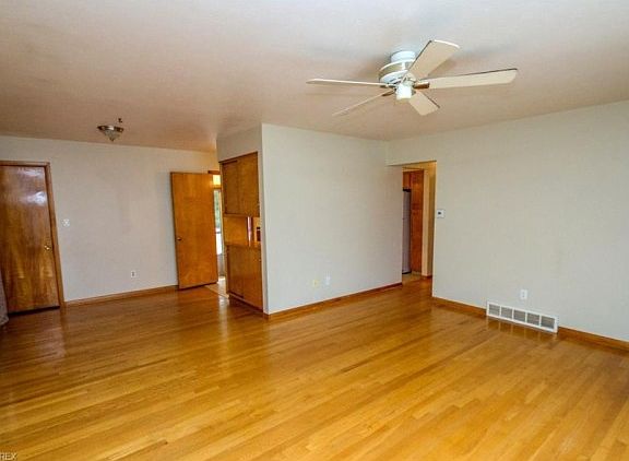 5th image of 9830 Memphis Villas Blvd