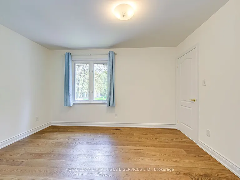 1463 Albion Ave — Photo 30