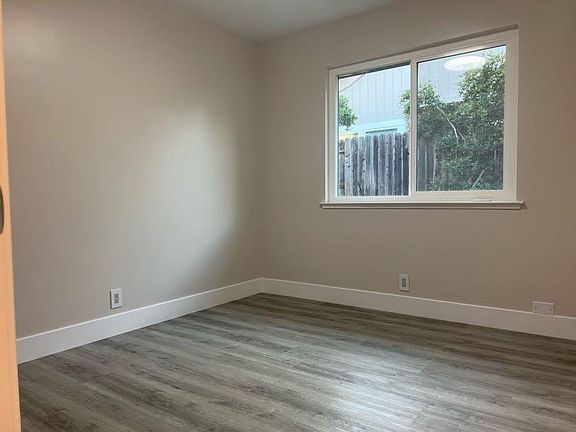 5th image of 3540 Laird St