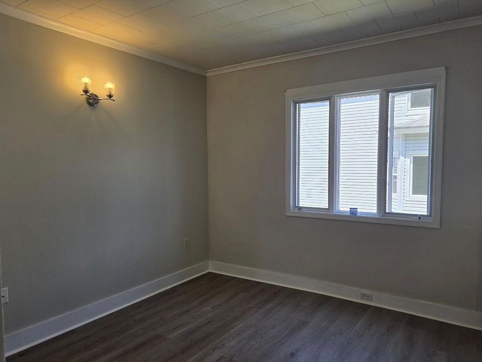 1st image of 409 Butler St APT 1