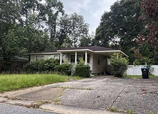 2nd image of 653 Townsend Cir