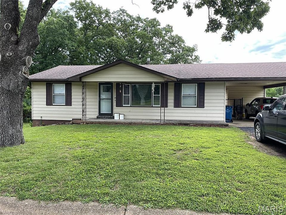 1st image of 28 Crescent Dr