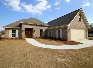 114 Bridgeton Cir, Canton, MS 39046
