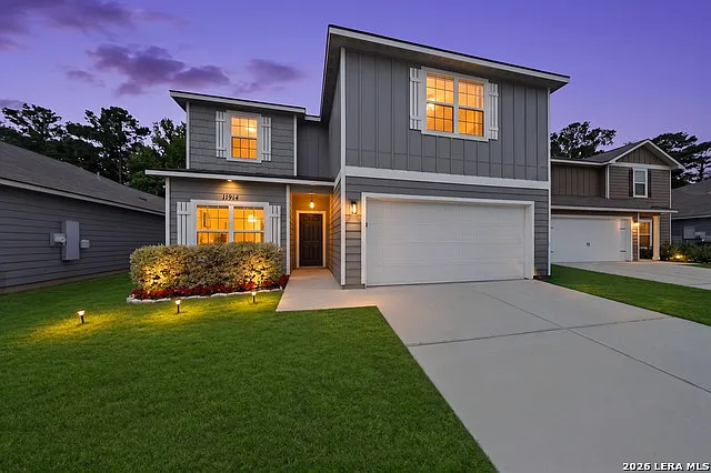 5 bed, 2.5 bath, 2548 sqft, $2,225 — Photo 3
