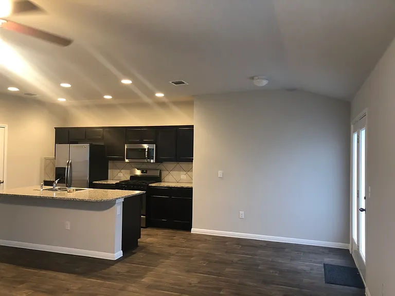 3504 Blazeby Dr — Photo 13