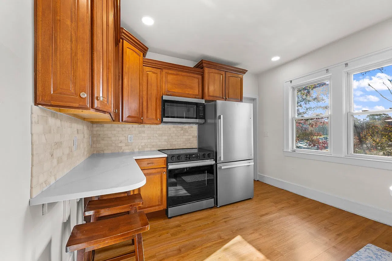 2 bed, $2,000 — Photo 4