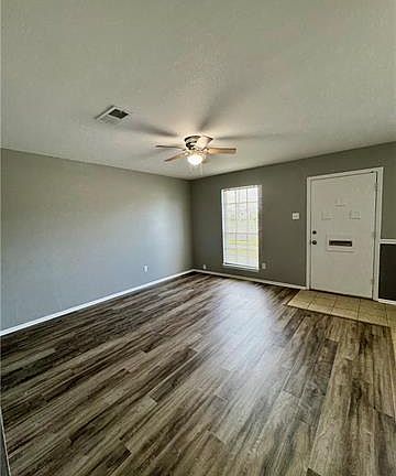 2nd image of 2123 W Metairie Ave