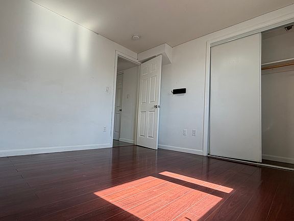 5th image of 169 Pinehaven Dr
