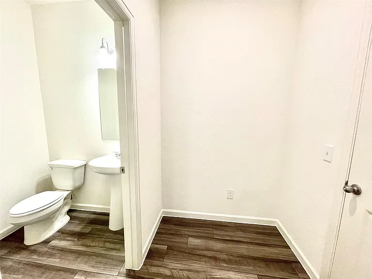 5915 Grantgrala Dr — Photo 19