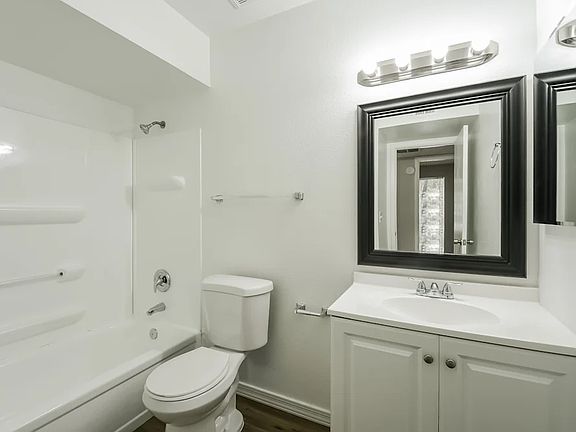 4th image of 2143 W Wickieup Ln #1