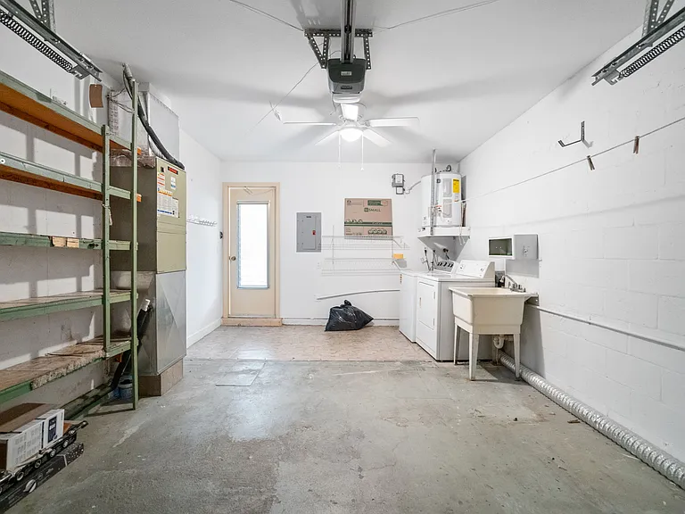 8452 Phillip N #13 — Photo 4