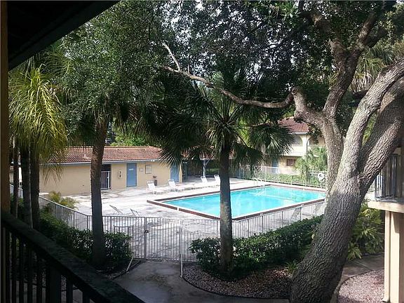 2nd image of 7629 NW 42nd Pl APT 232