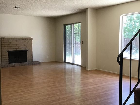 2nd image of 7630 Tierra East Way