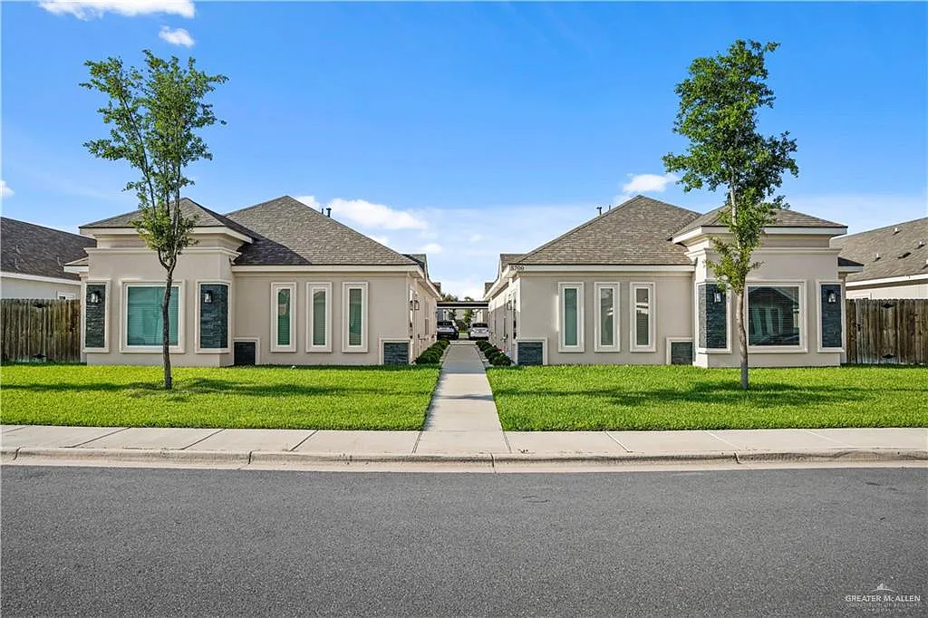 3 bed, 2.0 bath, 4374 sqft, $1,350 — Photo 1