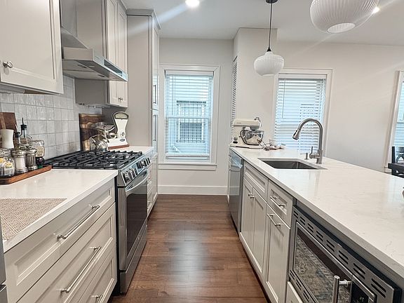 4th image of 22-23 23rd St #1