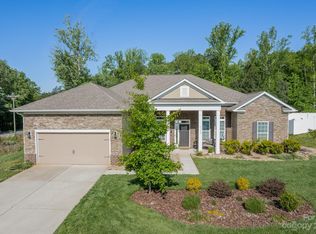 7113 Spyglass Ridge Dr, Denver, NC 28037