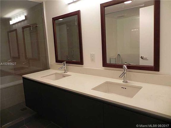 5th image of 6610 Indian Creek Dr APT 108