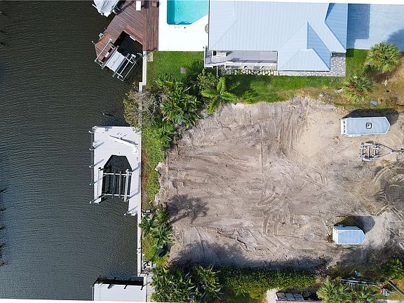 4th image of 206 Ibis St