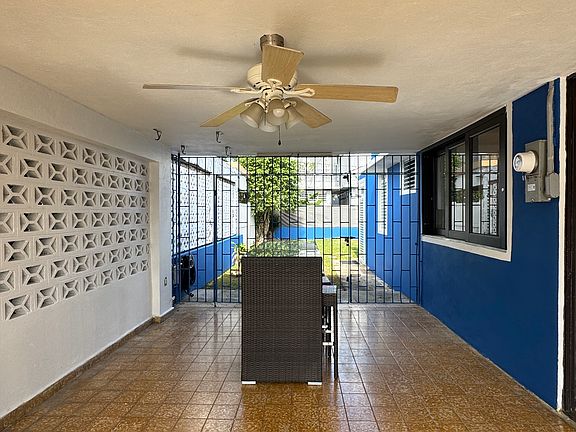2nd image of 1049 Calle 14 #1056