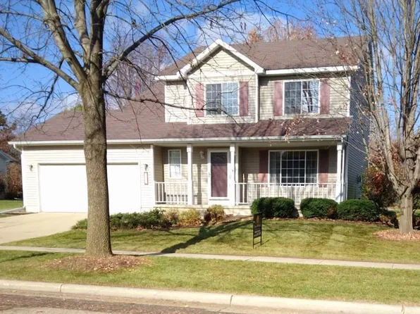 205 Vista Dr, Cottage Grove, WI 53527