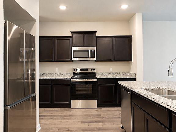 Property Photos (4)_09112026