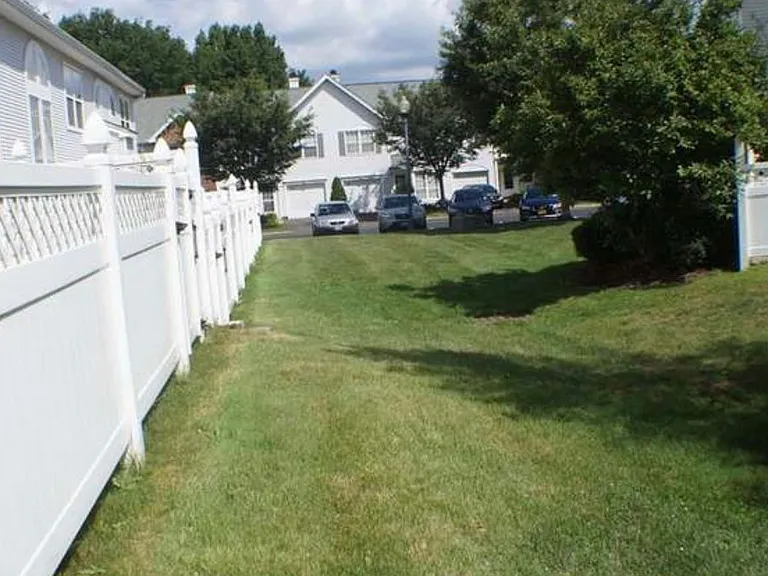 1805 Pheasant Run — Photo 19