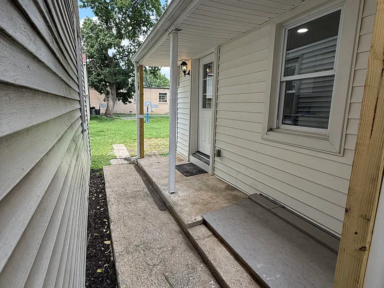 108 W Green St #110 — Photo 11