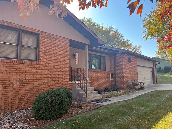 2nd image of 102 D Ave