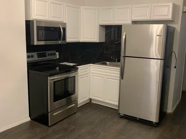 38 Byers St #1B, Springfield, MA 01105