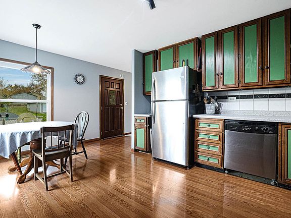 5th image of 1223 Lotus Dr