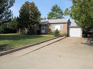 1621 E Ames Wye Ave, Glendive, MT 59330