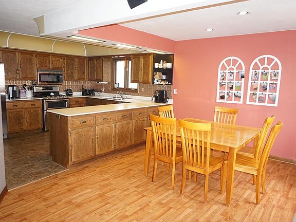 5th image of W183S7682 Kingston DRIVE