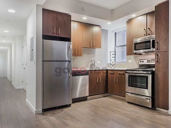 4th image of 272 Manhattan Ave APT 3E