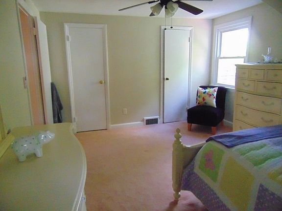 2nd image of 3 Bradford Ave