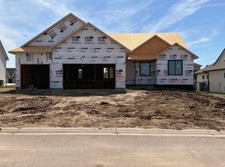14014 E Willowgreen Ct, Wichita, KS 67230