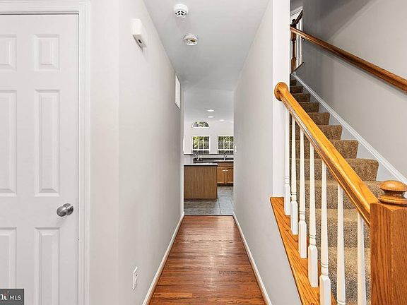 3rd image of 3329 Anne De Bourgh Dr